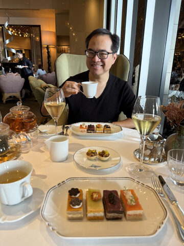 Having fancy champagne tea at the Rosewood in Kowloon